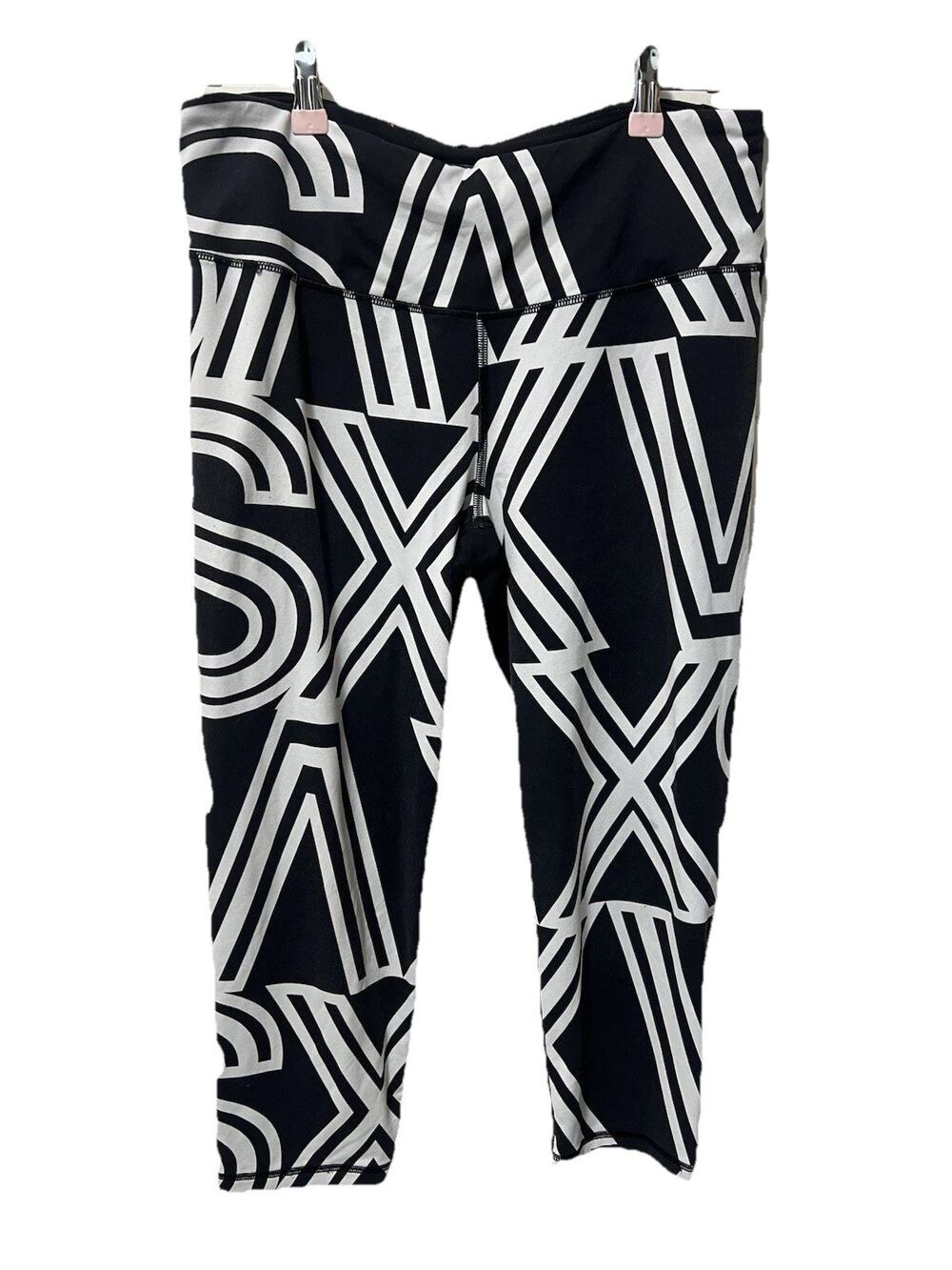 Victoria Secret VSX Sport Women’s Leggings Black White geometric pattern.